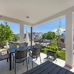 Holiday Home Vodice Homestay *