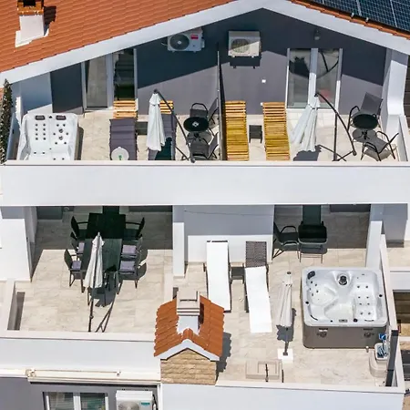 Holiday Home Vodice Séjour chez l'habitant