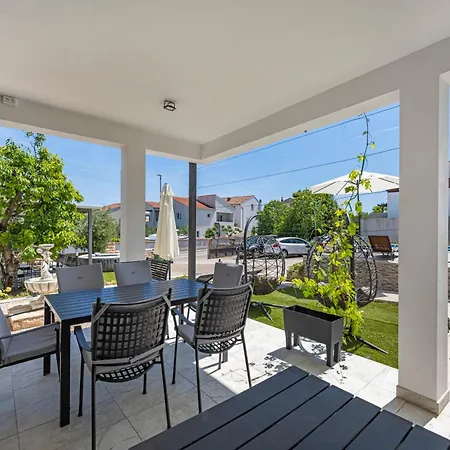 Holiday home Vodice Alloggio in famiglia *