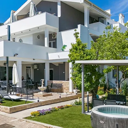 Séjour chez l'habitant Holiday Home Vodice