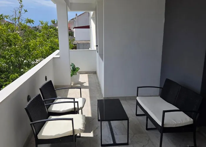 Holiday Home Vodice Séjour chez l'habitant